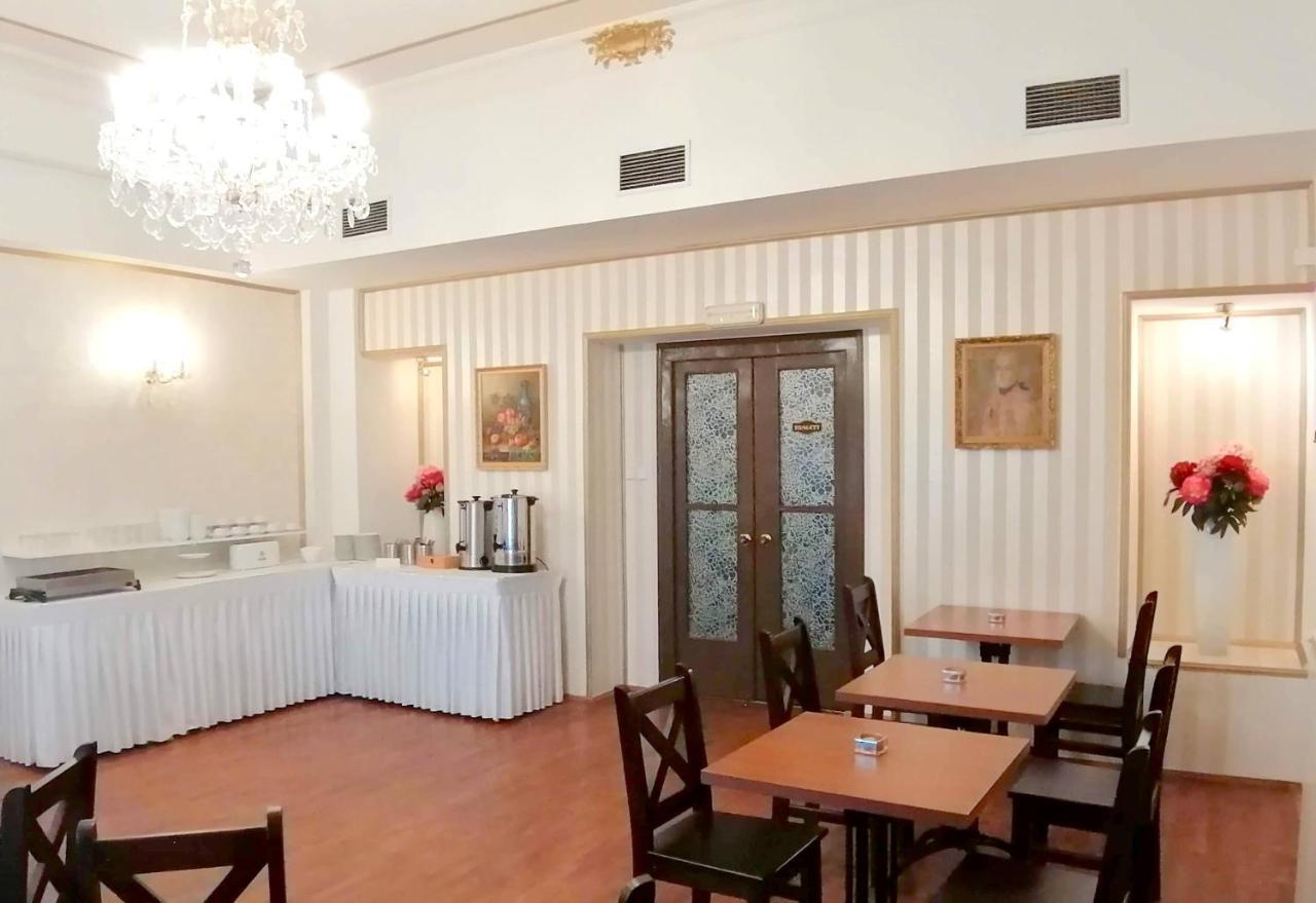 Hotel Dejmalik Litoměřice Εξωτερικό φωτογραφία