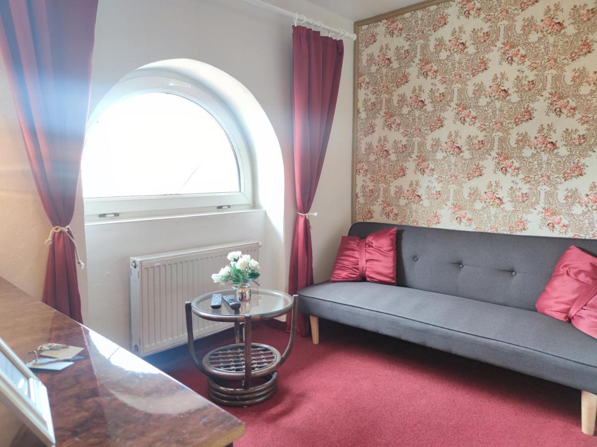 Hotel Dejmalik Litoměřice Εξωτερικό φωτογραφία