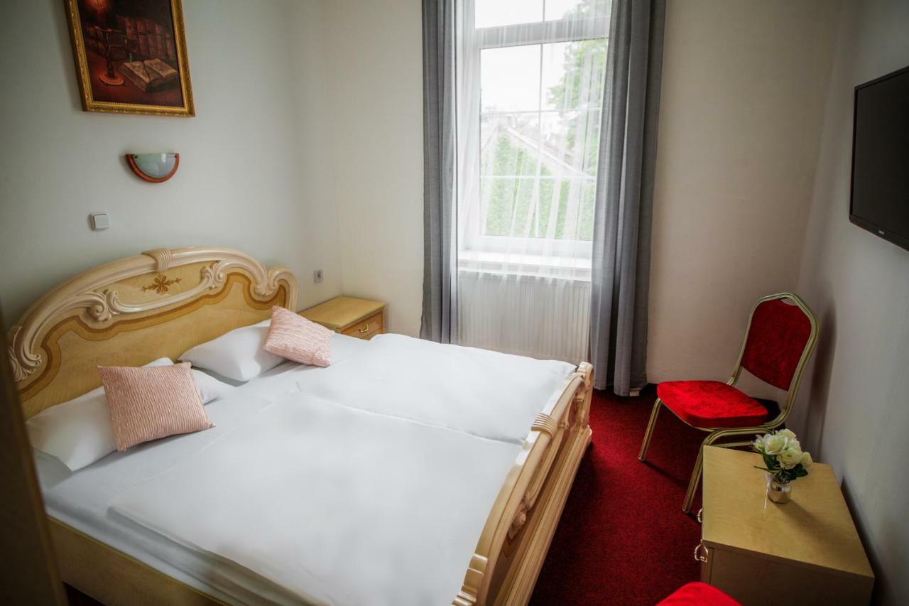 Hotel Dejmalik Litoměřice Εξωτερικό φωτογραφία